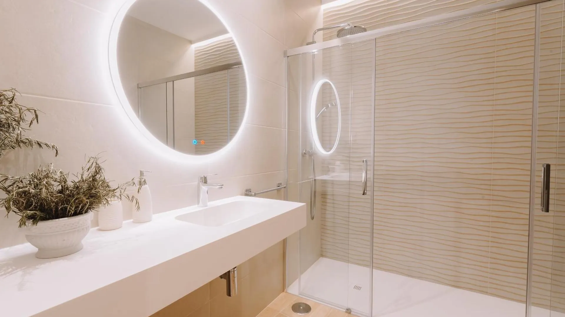 Carmen Suites Málaga 0*,  Spagna