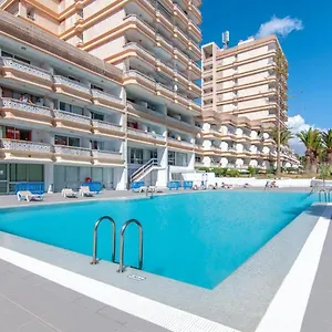 https://comfortable-and-beautiful-apartment-in-the-center.tenerifehoteles.net