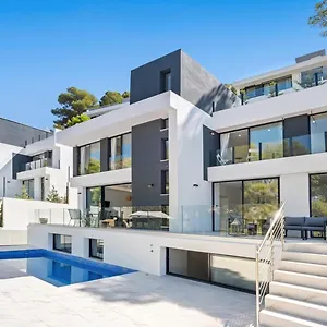 https://villas-pinares-de-san-anton-malaga-with-sea-city-and.es-andalucia.com